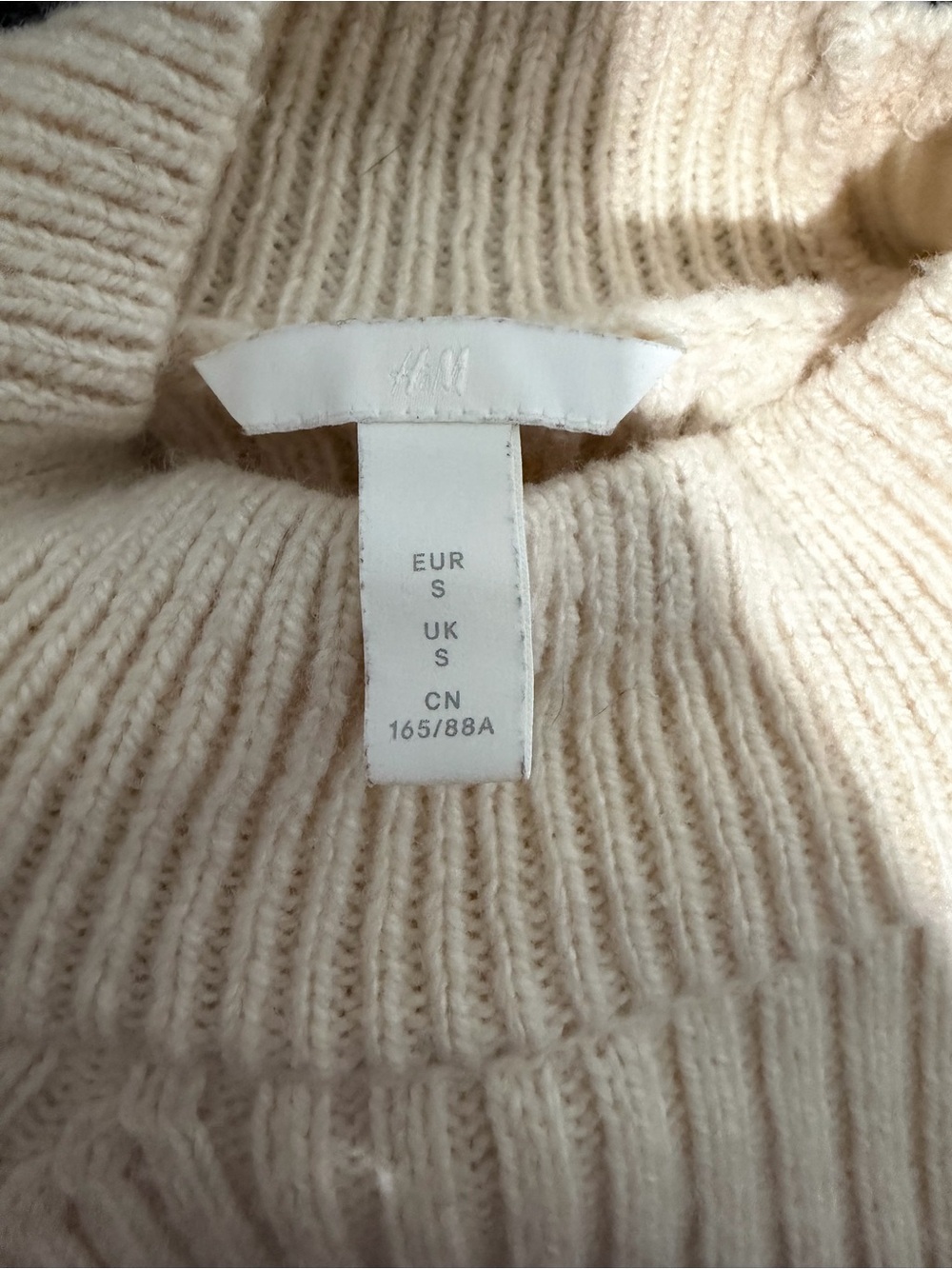 H&M Cream Ruffle-Front Ribbed Crewneck Sweater - Picture 2 of 3